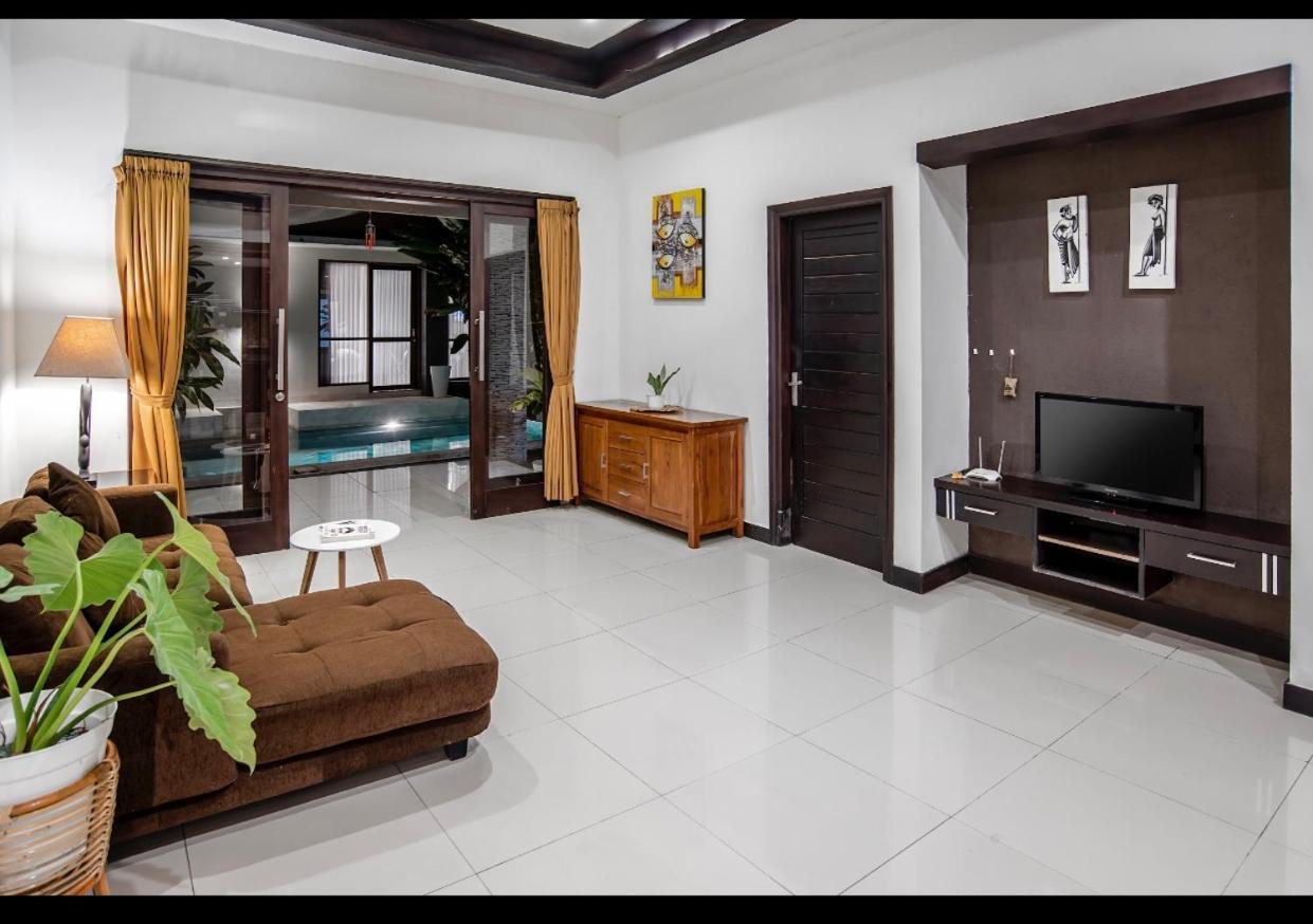 Pondok Arya Kuta Villas By Kamara 外观 照片